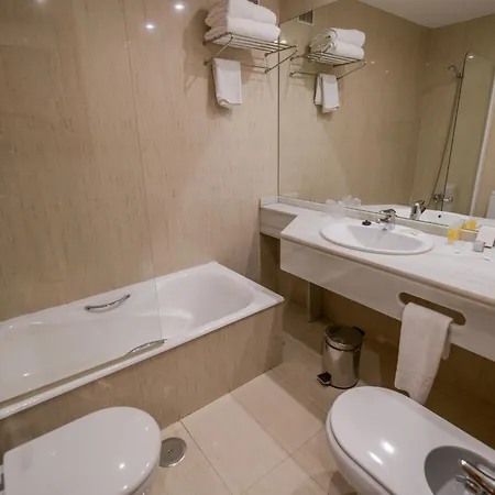 Mieres Del Camino Hotel 3*