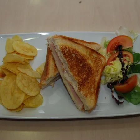 Del Camino Отель Мьерес